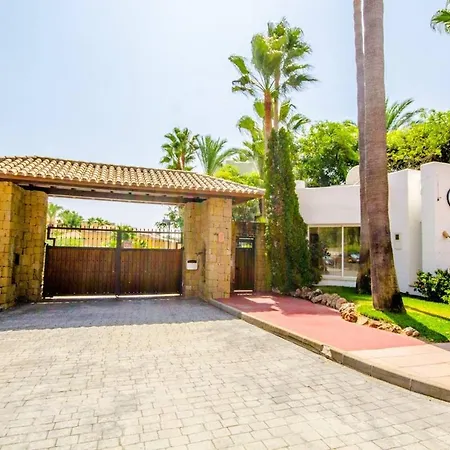 Jardines De Aldaba, Puerto Banus. Marbella