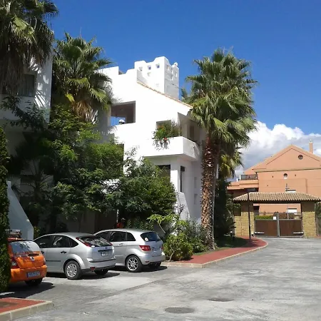 Apartment Jardines De Aldaba, Puerto Banus. *