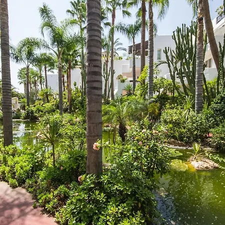 Jardines De Aldaba, Puerto Banus. Apartment Marbella