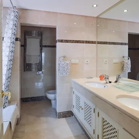 Apartment Jardines De Aldaba, Puerto Banus.