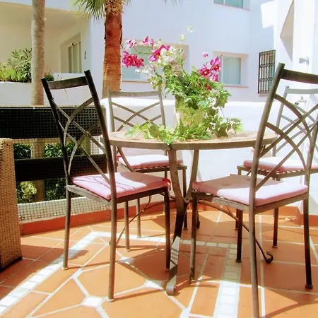 Jardines De Aldaba, Puerto Banus. Apartment
