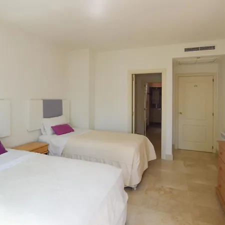 Apartment Jardines De Aldaba, Puerto Banus. *